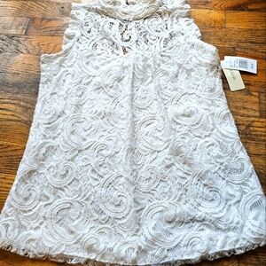 Hālo Sleeveless Lace Blouse, Size Sm